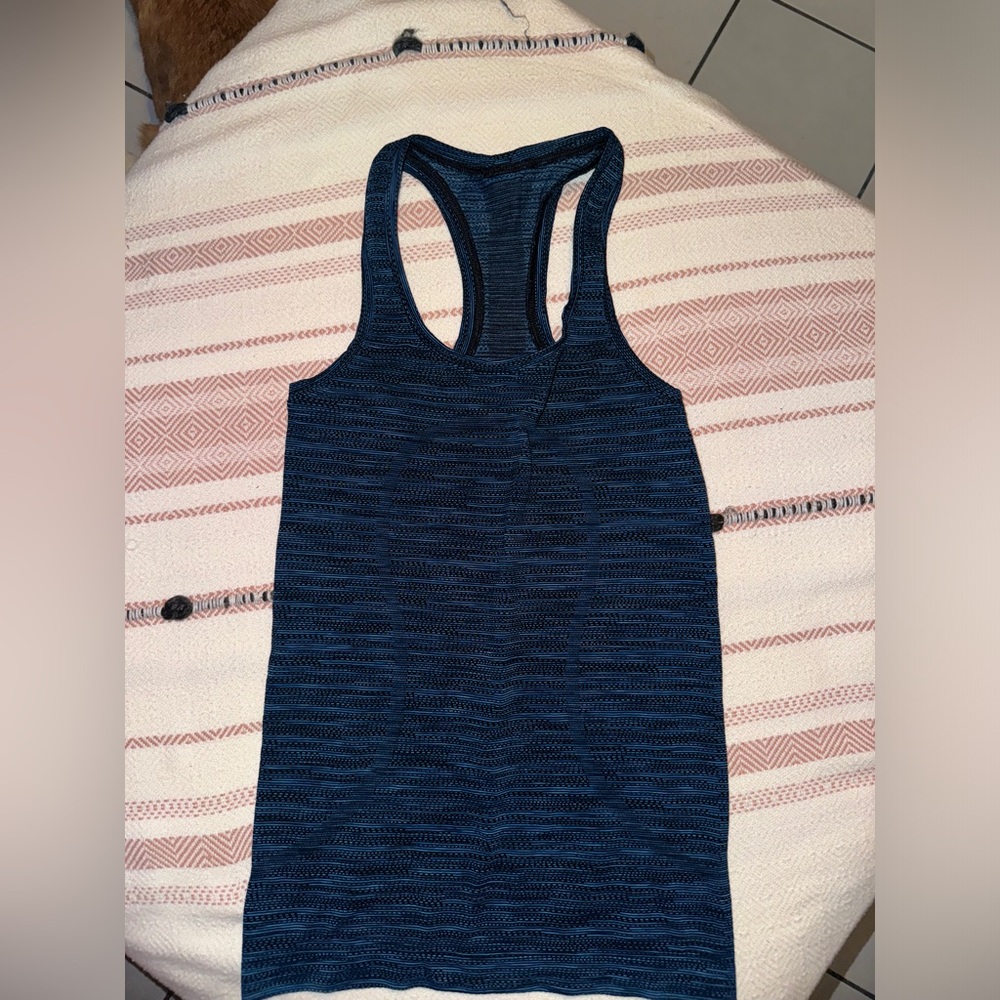 Lululemon tank top